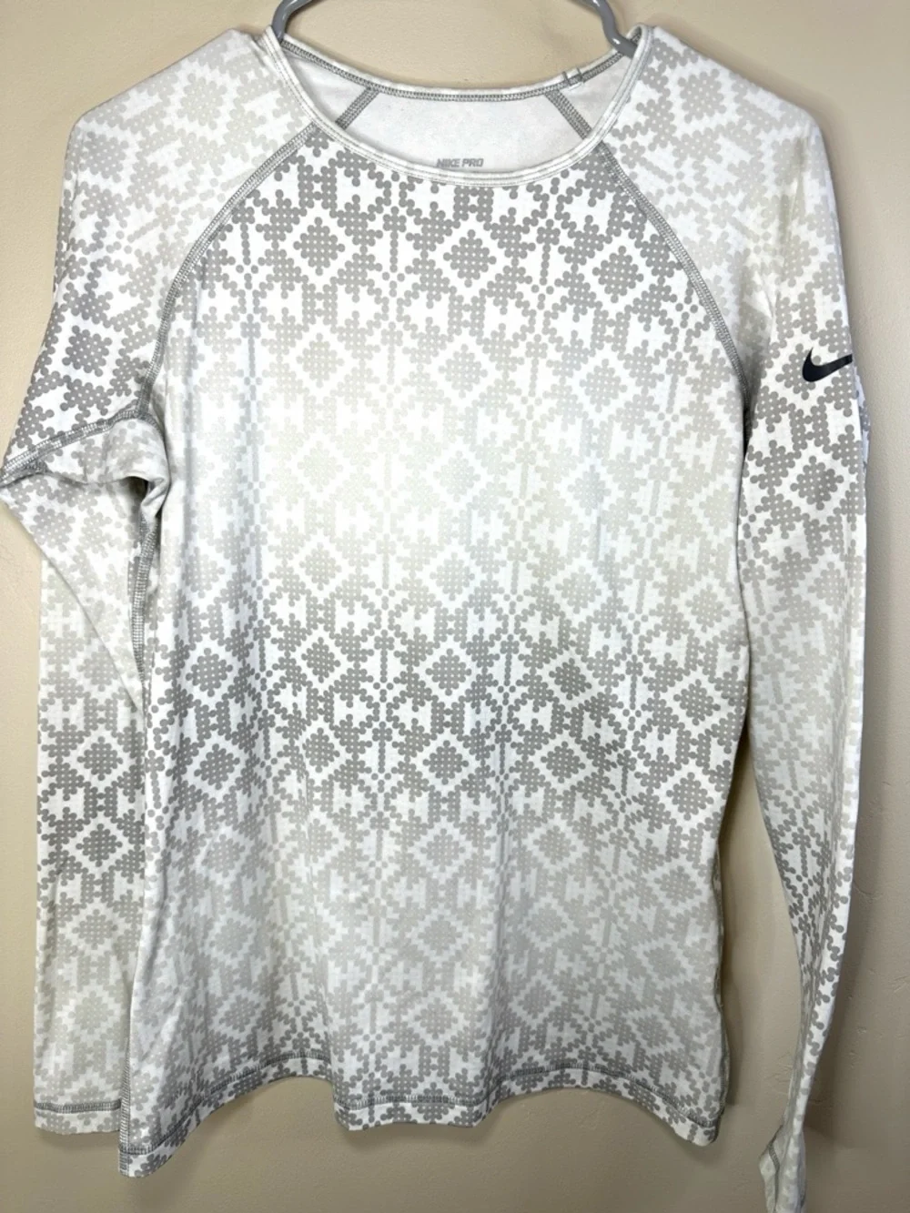 Nike Pro Women’s Large Long‑Sleeve Geo Print Fleece‑Lined Performance Top